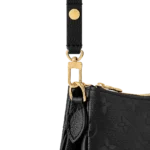 Liv Pochette Black