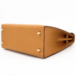 HERMèS Kelly 25 Sellier Sesame (2S) Epsom Gold hardware W