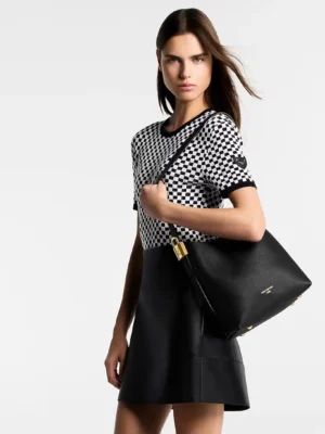 Low Key Hobo PM Black